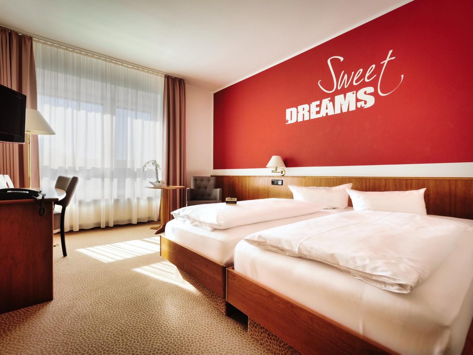 Hotel Sportwelt Radeberg Extérieur photo