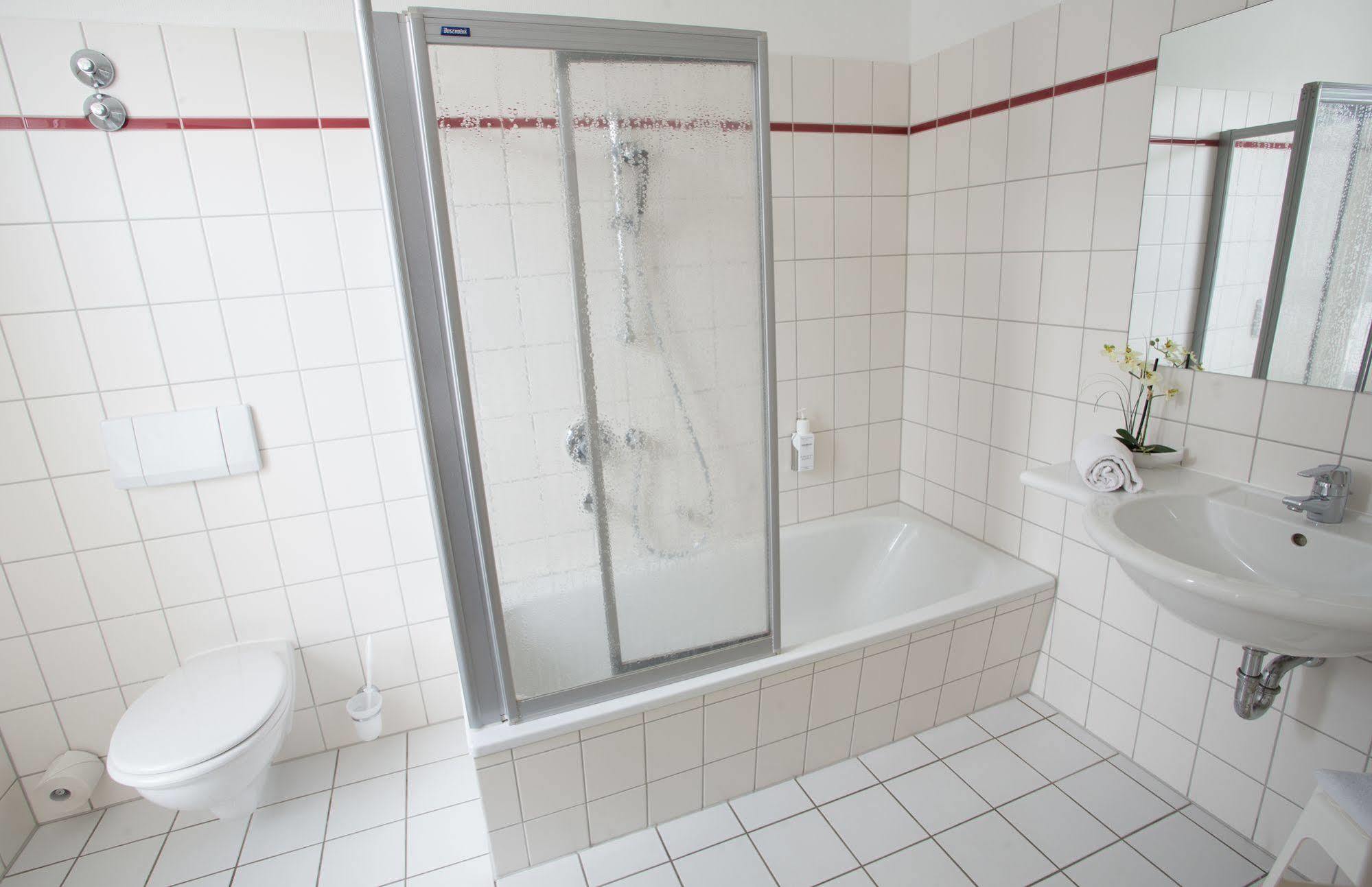 Hotel Sportwelt Radeberg Extérieur photo