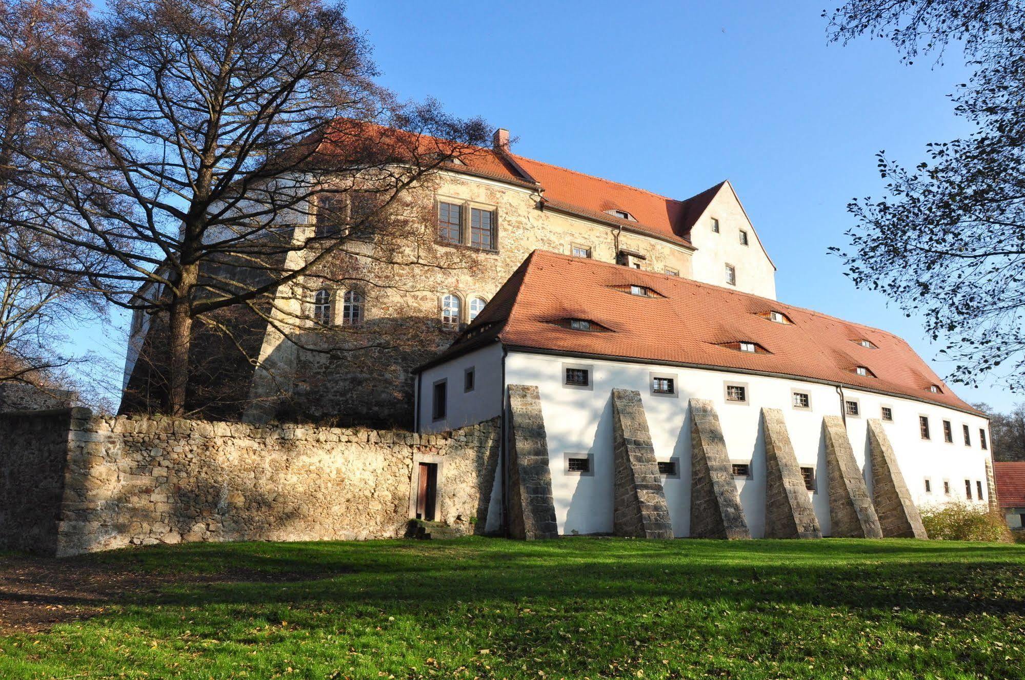 Hotel Sportwelt Radeberg Extérieur photo