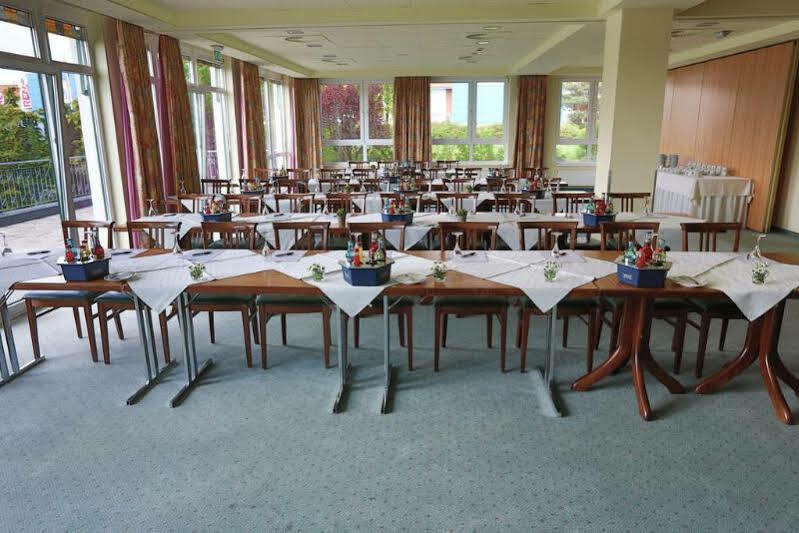 Hotel Sportwelt Radeberg Extérieur photo