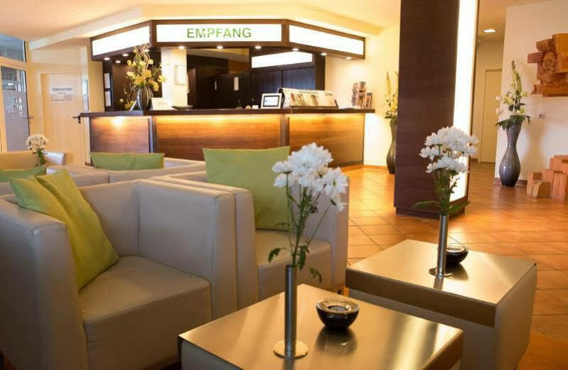 Hotel Sportwelt Radeberg Extérieur photo